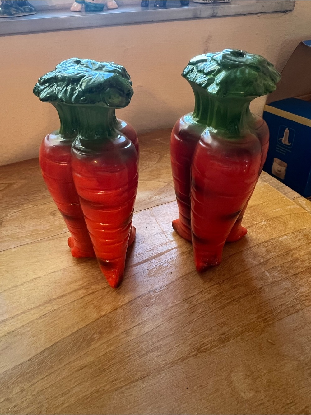 Ceramic Carrot Salt and Pepper Shakers - Red and Green